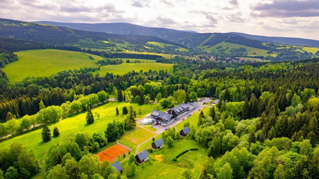 Amenity Hotel & Resort Orlicke Hory Desztne w Górach Orlickich Zewnętrze zdjęcie