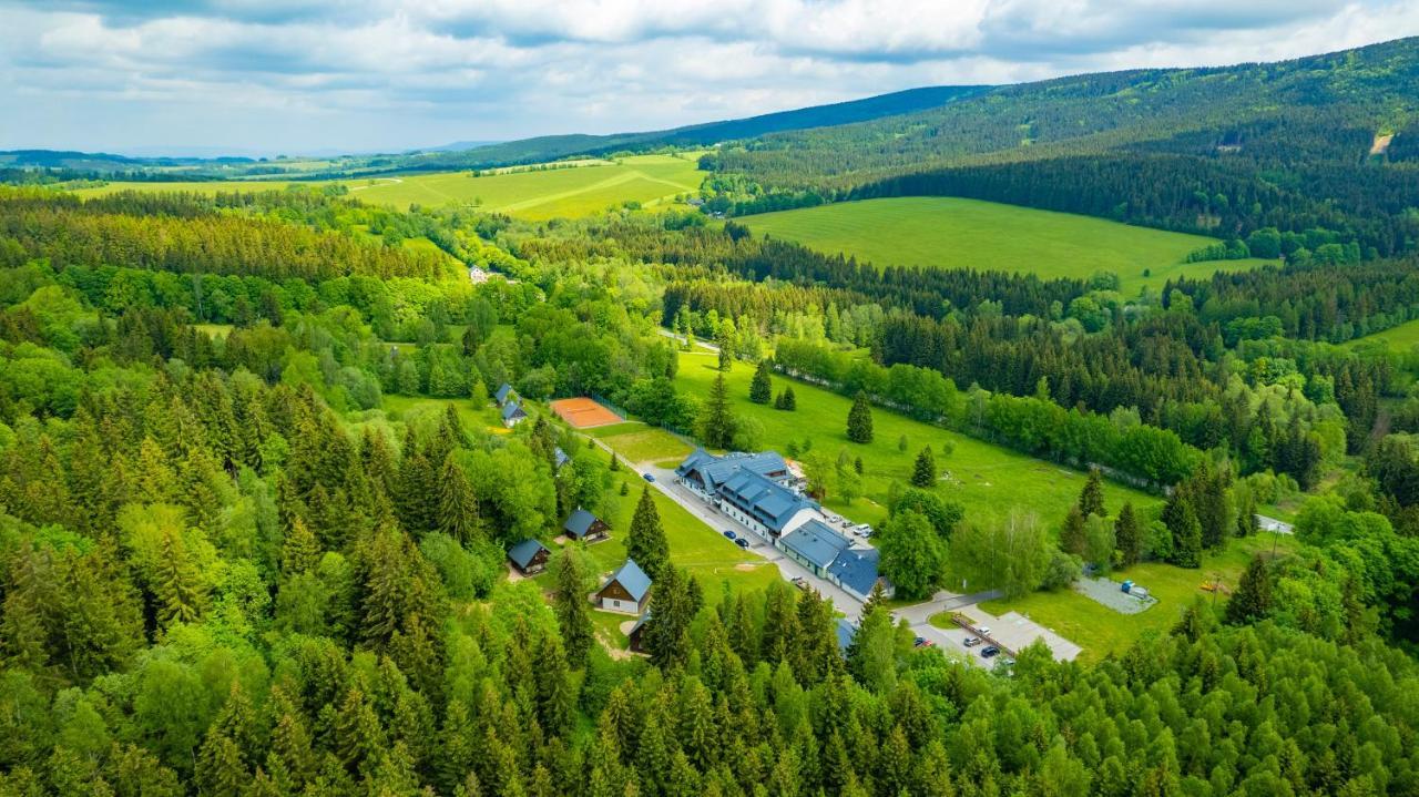 Amenity Hotel & Resort Orlicke Hory Desztne w Górach Orlickich Zewnętrze zdjęcie